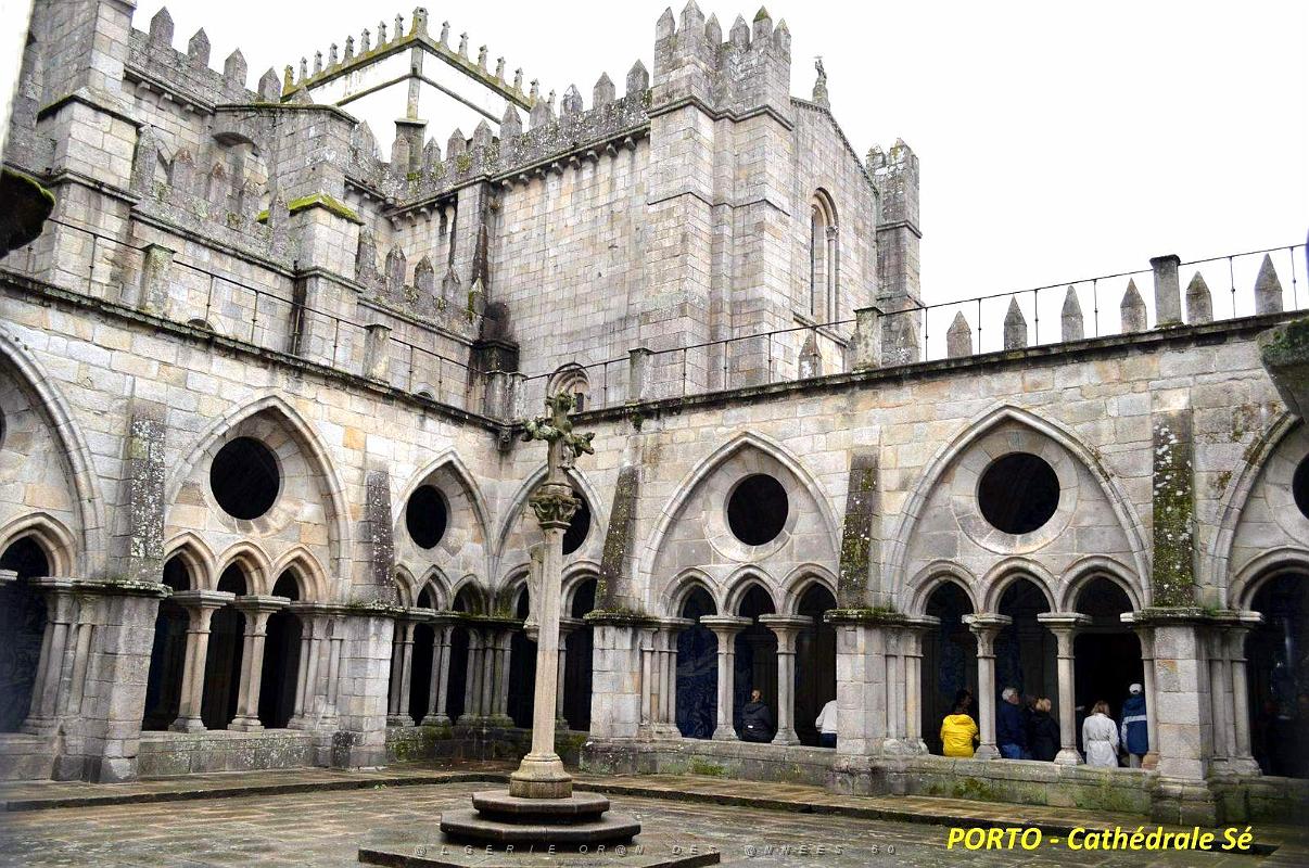 1642- Porto- Cathedrale.jpg